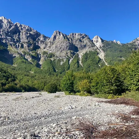 Bujtina Arturi Gasthuis Valbone