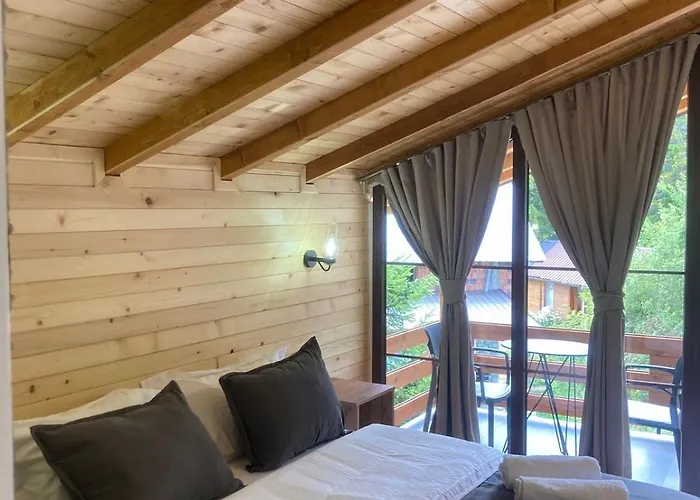 Bujtina Arturi 3* Valbone