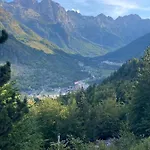 Bujtina Arturi Pensjonat 3*