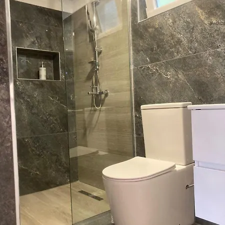 Bujtina Arturi ゲストハウス